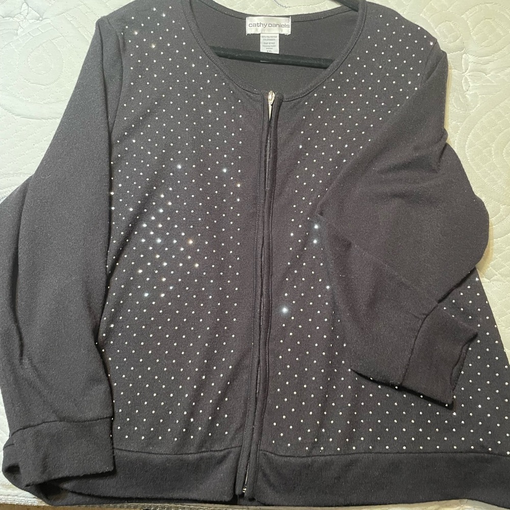 Cathy Daniels Women’s XXL black sweater full zip with silver beads and‎ bling